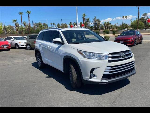2017 TOYOTA Highlander SUV / Crossover - $23,797