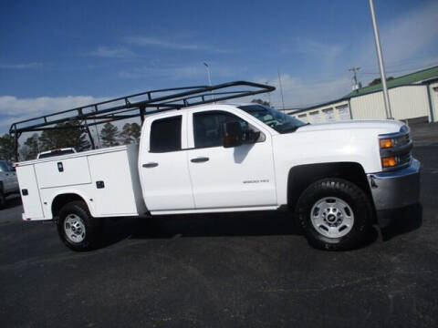 2015 Chevrolet Silverado 2500HD for sale at GOWEN WHOLESALE AUTO in Lawrenceburg TN