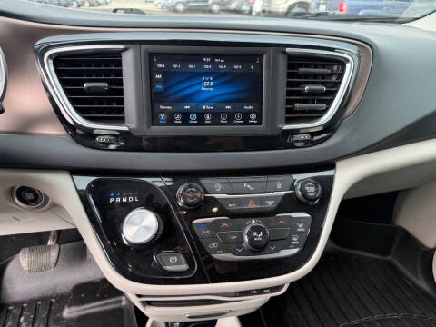 2018 Chrysler Pacifica LX