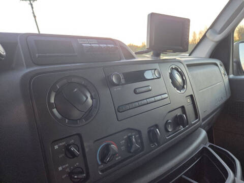 2013 Ford E-Series E-350 SD