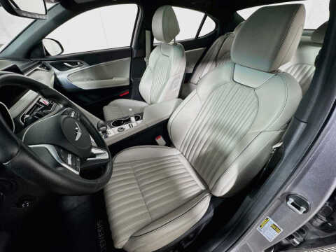 2023 Genesis G70
