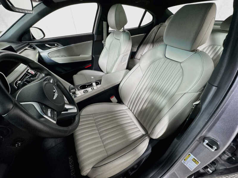 2023 Genesis G70