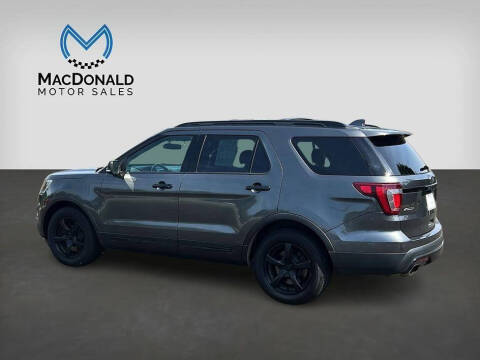 2017 Ford Explorer Sport