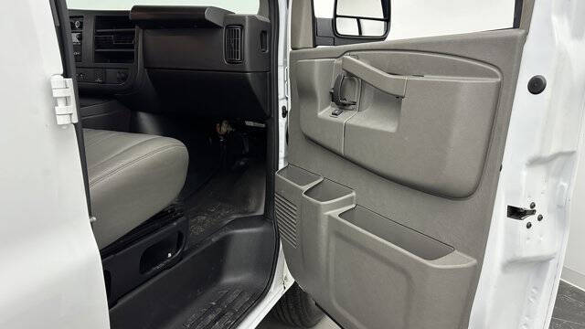 2024 GMC Savana 2500