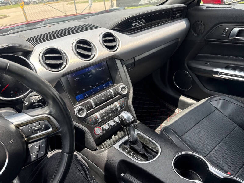 2020 Ford Mustang EcoBoost Premium