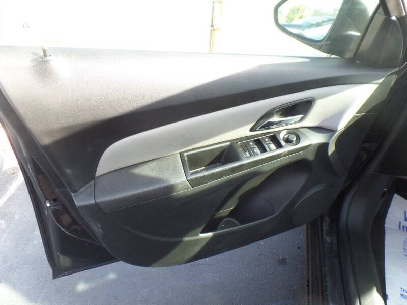 2014 Chevrolet Cruze LS Auto