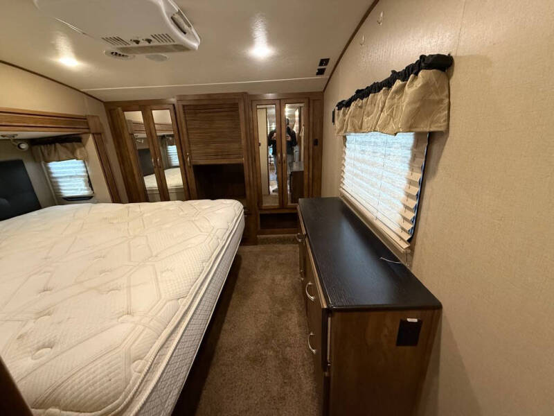2017 Coachmen RV Chaparral