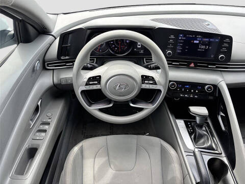 2022 Hyundai Elantra