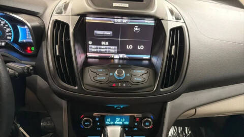2015 Ford C-MAX Hybrid SE