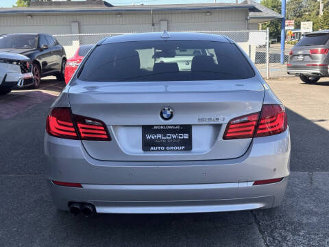 2011 BMW 5 Series 528i