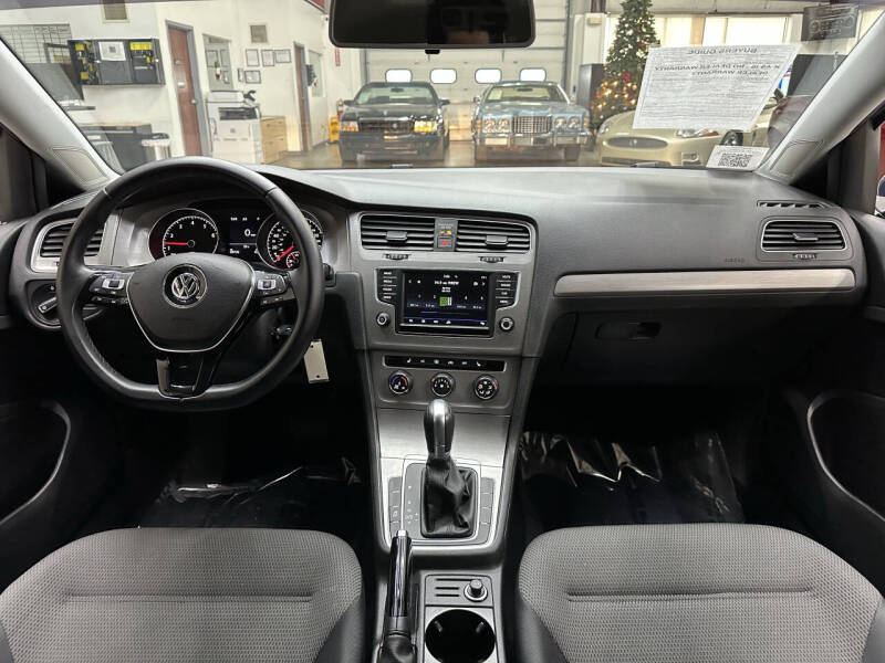 2017 Volkswagen Golf SportWagen TSI S 4Motion