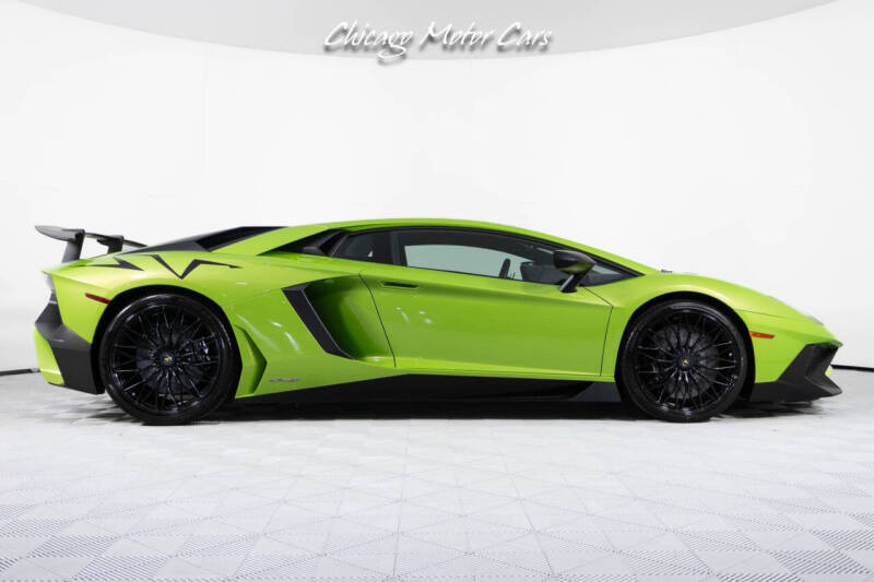 2016 Lamborghini Aventador LP 750-4 SV