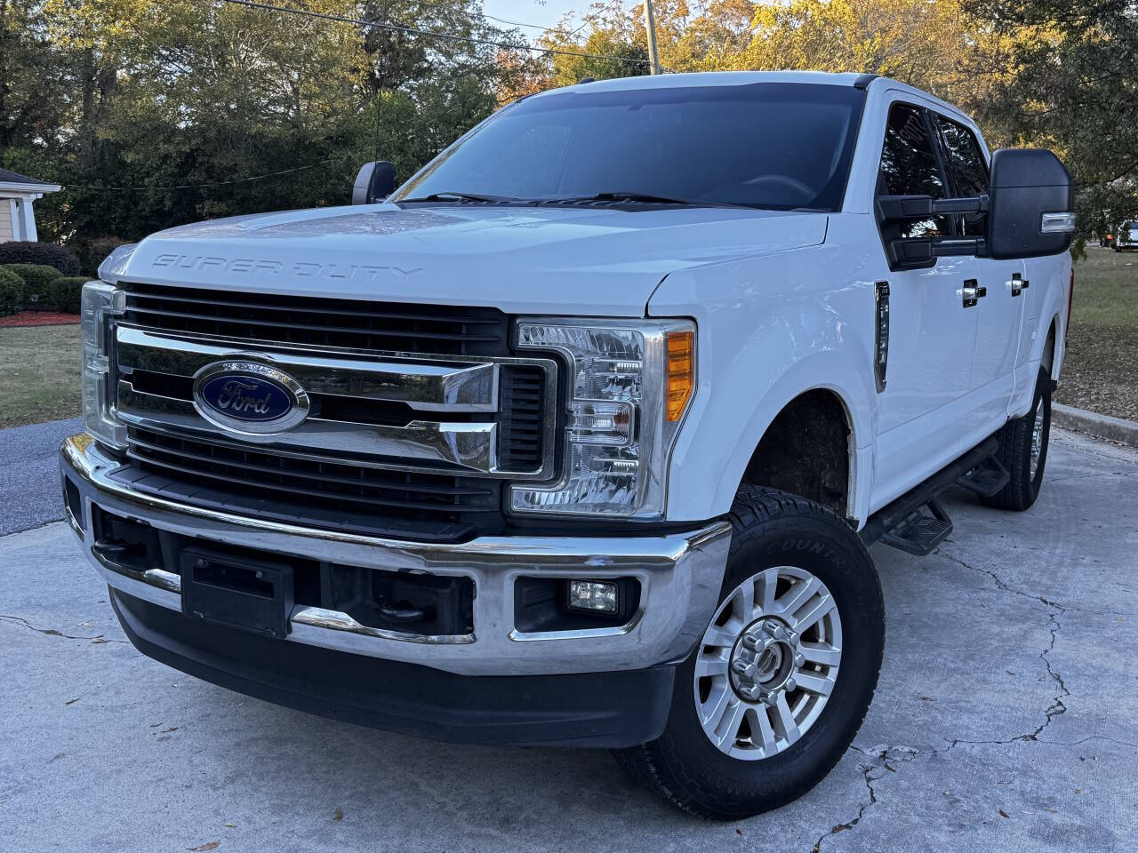 2017 Ford F-250 Super Duty XLT's photo