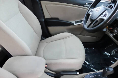 2017 Hyundai Accent Value Edition