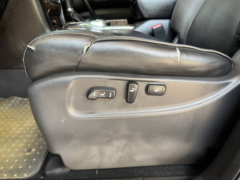 2015 Infiniti QX80