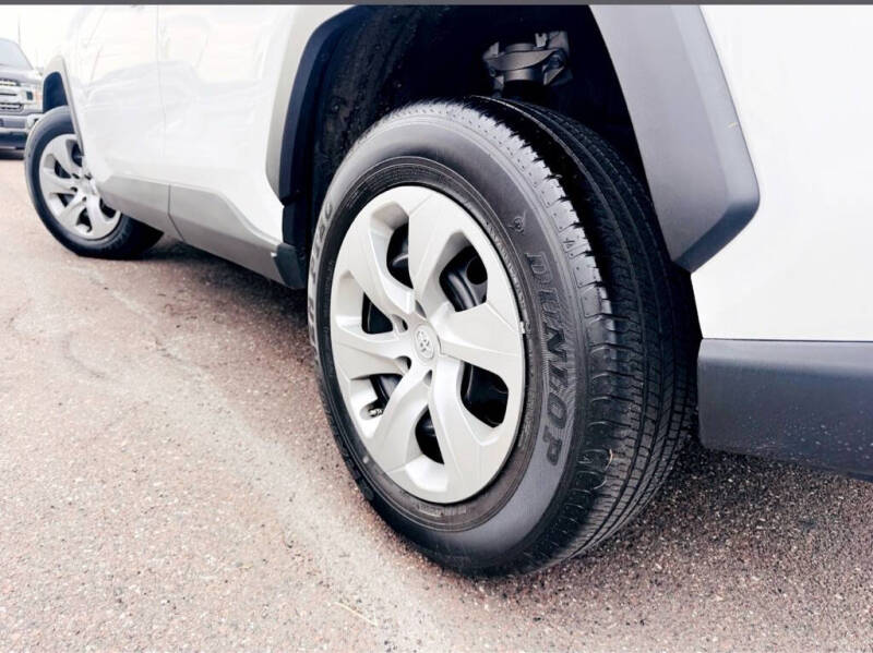 2022 Toyota RAV4 LE