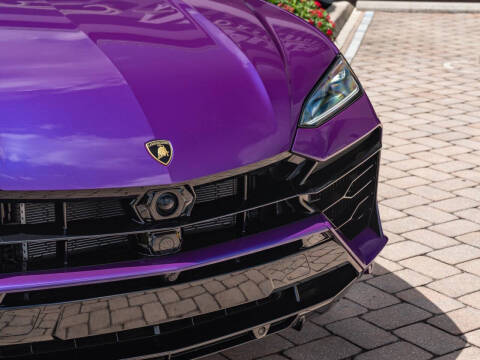 2025 Lamborghini Urus SE