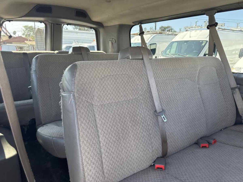 2017 Chevrolet Express LT 3500