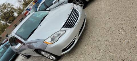 2011 Chrysler 200 for sale at Diaz Used Autos in Danville IL