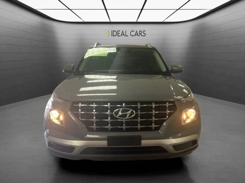 2022 Hyundai Venue SEL