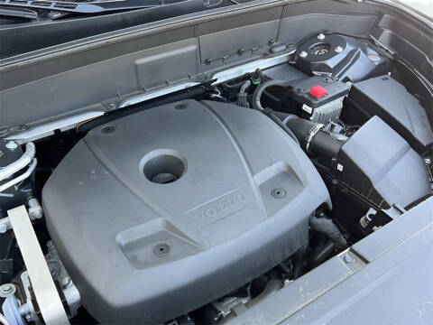 2022 Volvo XC90 T5 Momentum