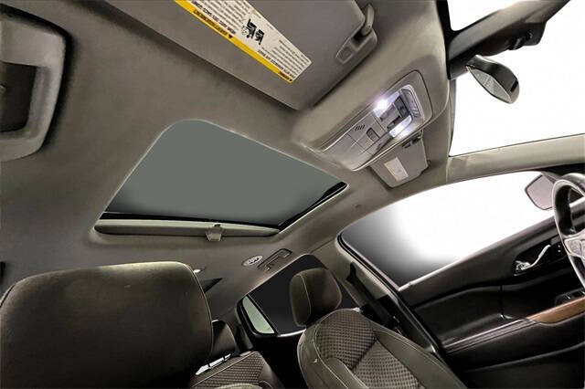 2017 GMC Acadia SLE-2