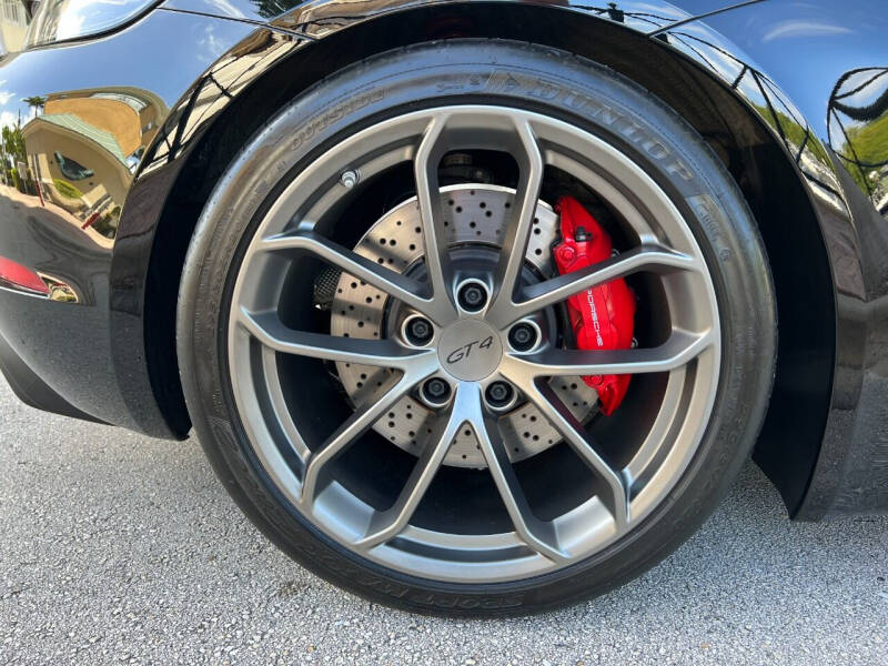 2021 Porsche 718 Cayman GT4