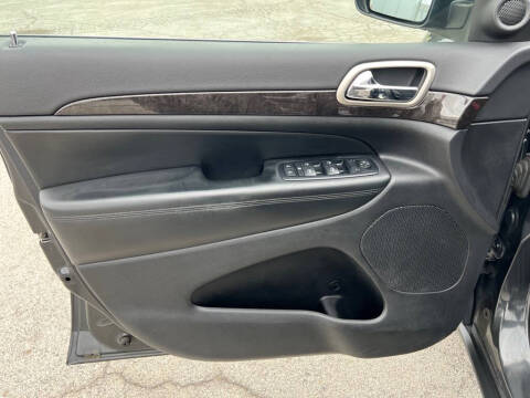 2011 Jeep Grand Cherokee Laredo