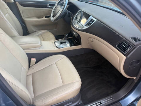 2010 Hyundai Genesis 4.6L V8