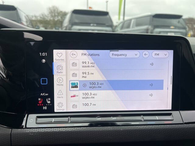 2024 Volkswagen Golf GTI 380 SE