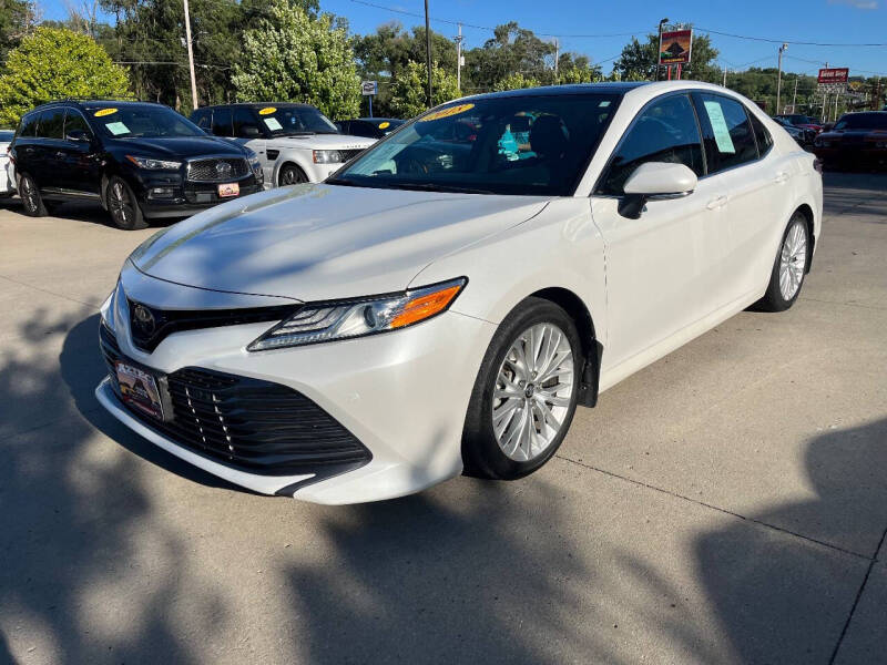 Azteca Auto Sales LLC Car Dealer in Des Moines, IA