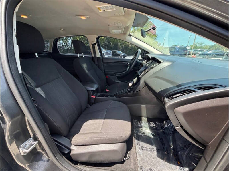 2017 Ford Focus SE