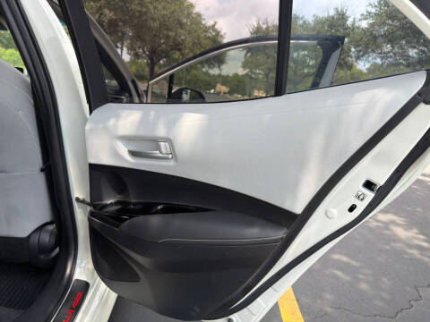 2020 Toyota Corolla Hatchback SE