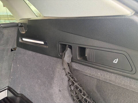 2021 Audi e-tron quattro Premium