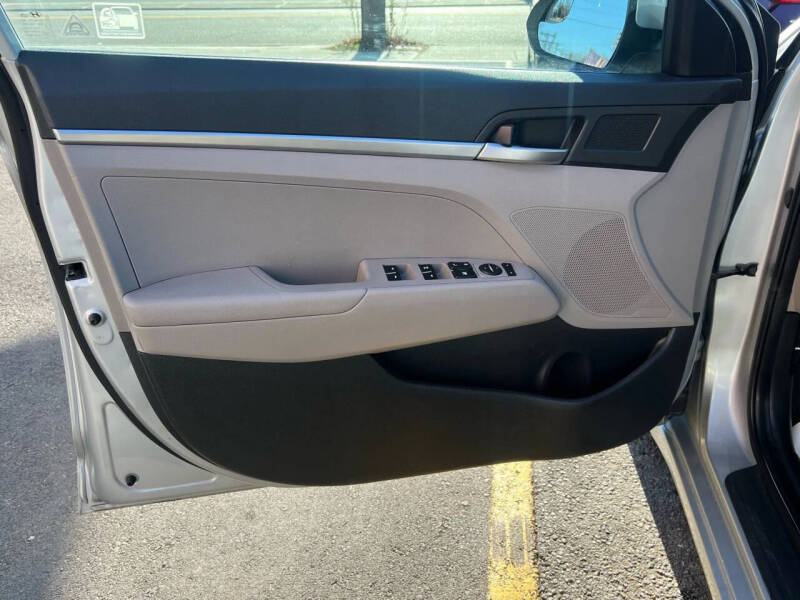 2020 Hyundai Elantra