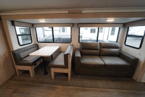 2024 Cruiser RV Shadow Cruiser 280QBS