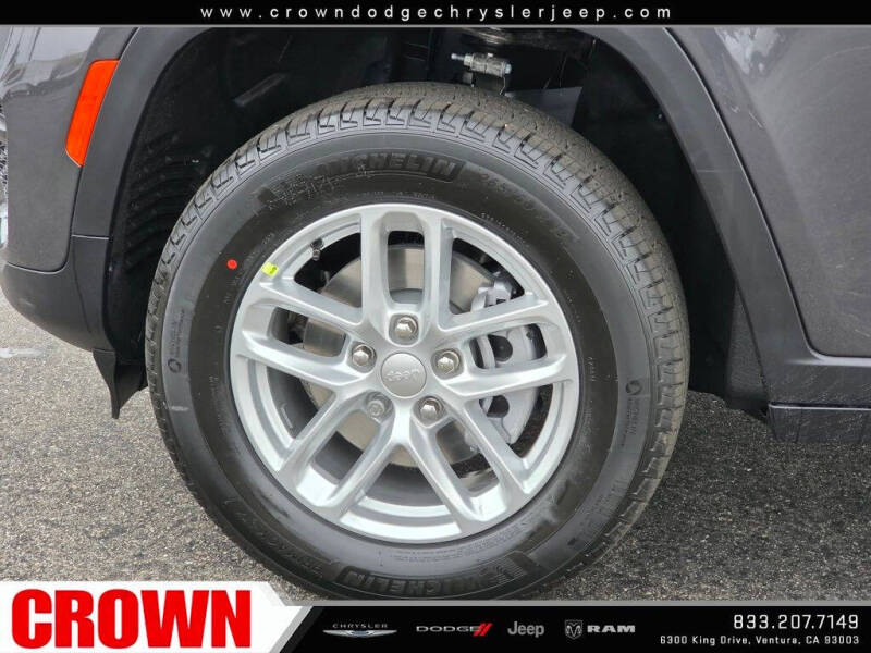 2025 Jeep Grand Cherokee Laredo X