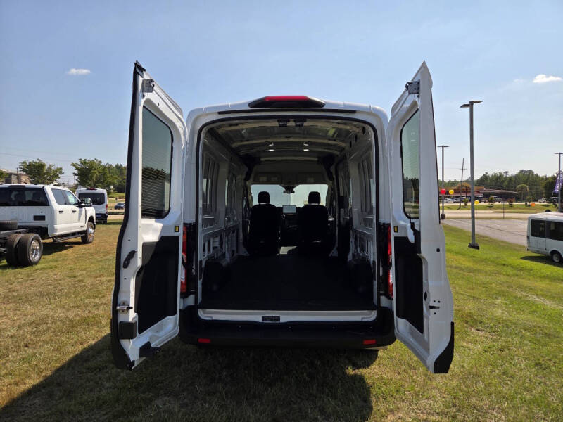 2025 Ford Transit 250