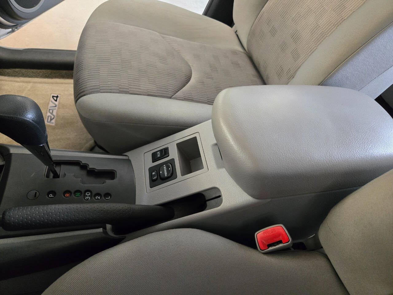 2011 Toyota RAV4 56
