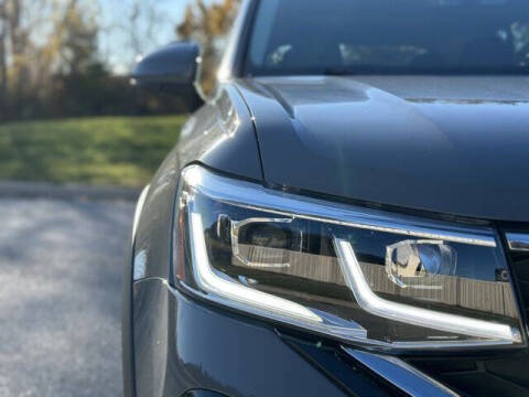 2022 Volkswagen Taos SEL 4Motion