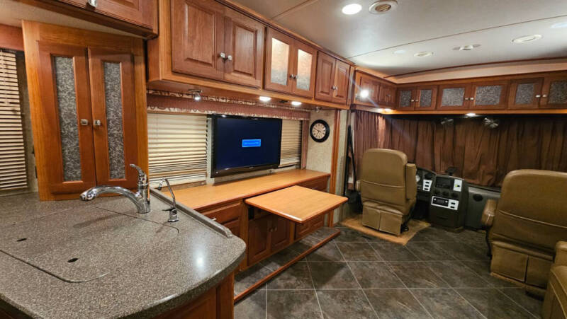 2009 Winnebago Itssca Meridian 34Y