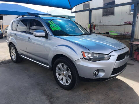 2011 Mitsubishi Outlander for sale at Autos Montes in Socorro TX