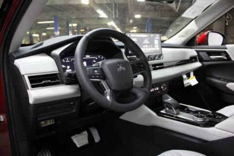 2025 Mitsubishi Outlander SEL