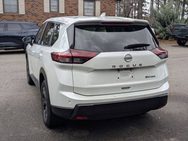 2024 Nissan Rogue SV