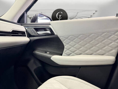 2024 Mitsubishi Outlander PHEV SEL