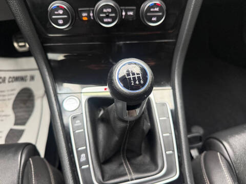 2016 Volkswagen Golf R 4Motion