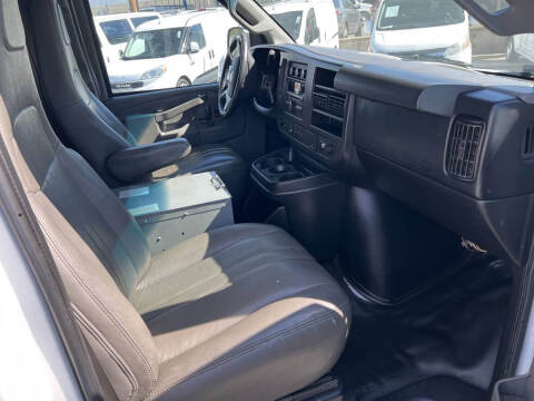 2016 Chevrolet Express 3500