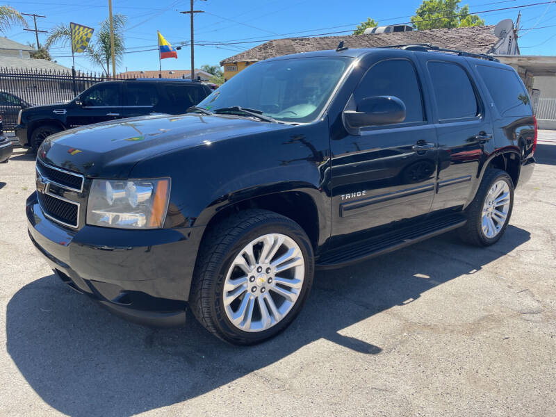 2009 Chevrolet Tahoe for sale at JR'S AUTO SALES in Pacoima CA
