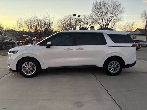 2024 Kia Carnival LX