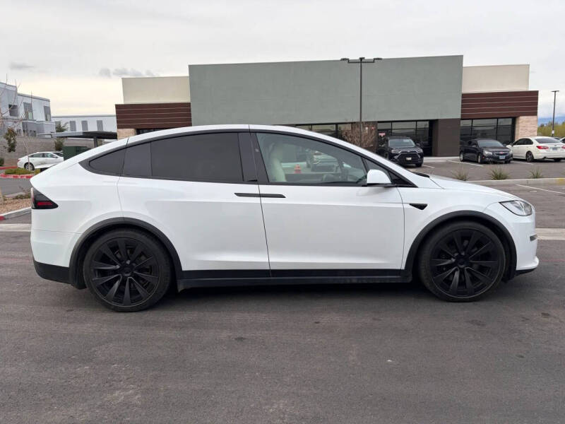 2023 Tesla Model X Standard Range
